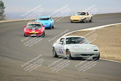 media/Jan-26-2025-CalClub SCCA (Sun) [[cfcea7df88]]/Group 4/Race/